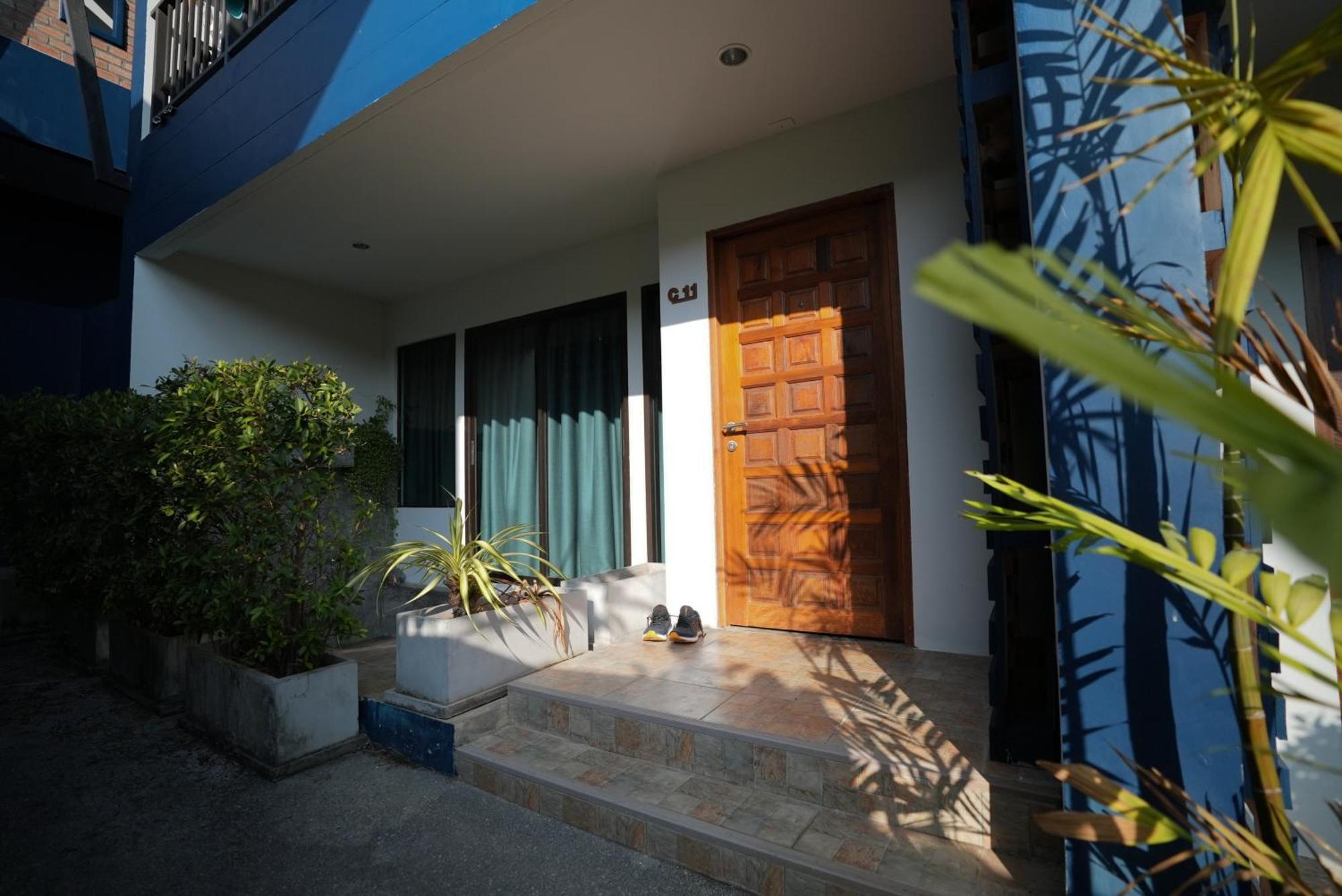 Kraam Silhouette Hotel And Cafe Phuket Chalong Dış mekan fotoğraf