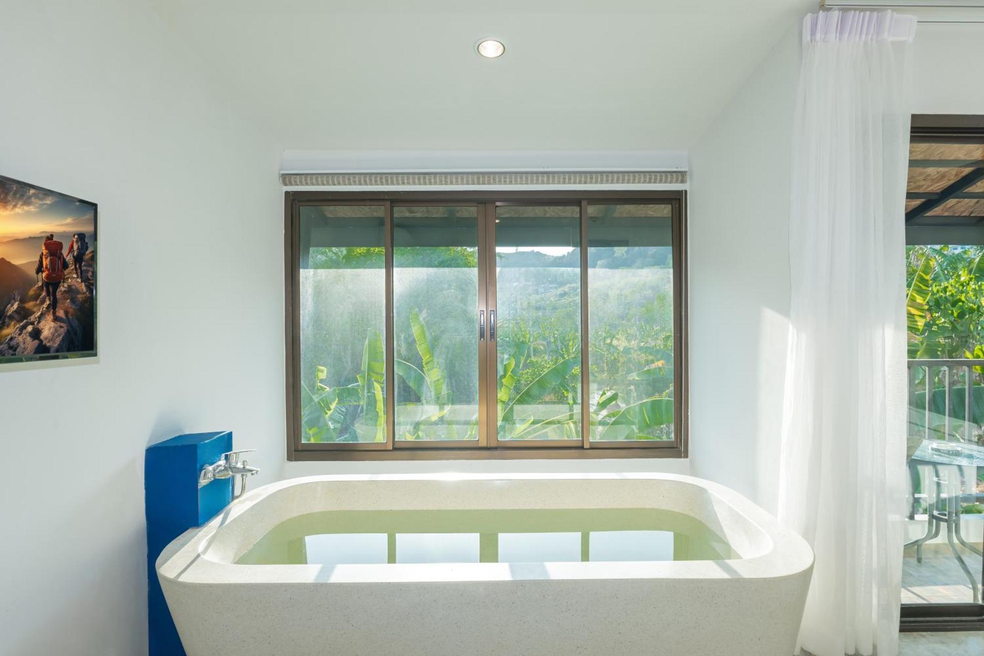 Kraam Silhouette Hotel And Cafe Phuket Chalong Dış mekan fotoğraf